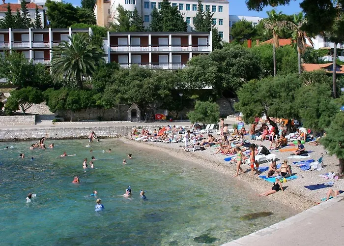 Casa de hóspedes And With Parking Space Hvar - 13296